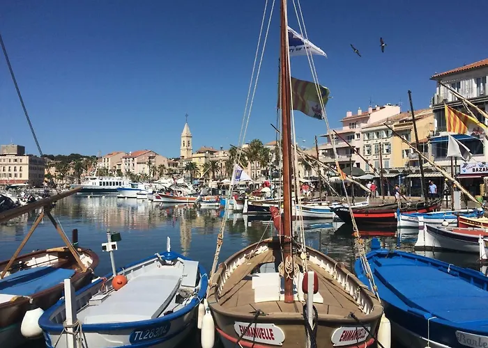 Sanary アパート *